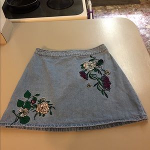 H&M Coachella Embroidered Flowers Denim Skirt 6